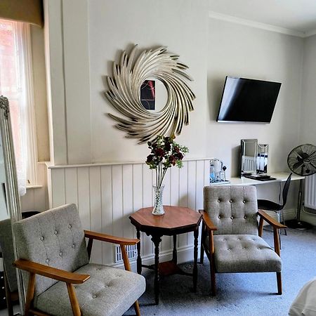 The Claremont Bed & Breakfast วูดฮอลล์สปา ภายนอก รูปภาพ